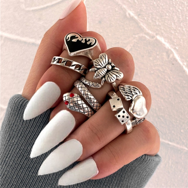 sengpan gifts for women  Punk Gothic Heart Ring Set for Women Black Dice Vintage Spades Ace Silver Plated Retro Rhinestone Charm Billiards Finger Jewelry