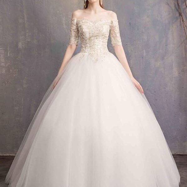 Ball Gown Wedding Dresses Off Shoulder Floor Length Tulle Lace Over Satin Half Sleeve Glamorous Illusion Detail