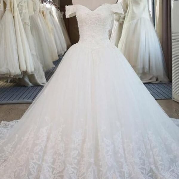Elegant V-Neck Ball Gown Wedding Dresses Appliques Beaded Court Train