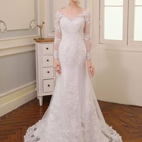 Glamorous V Neck Long Sleeve Lace Backless Wedding Dresses