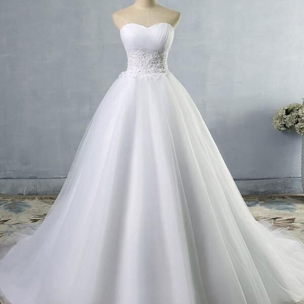 Gorgeous Sweetheart Cathedral Ball Gown Wedding Dresses