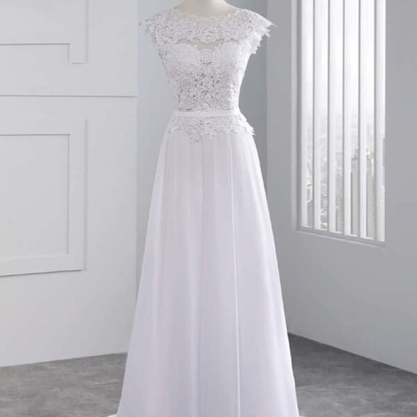 Lace Appliques Covered Button A-Line Wedding Dresses