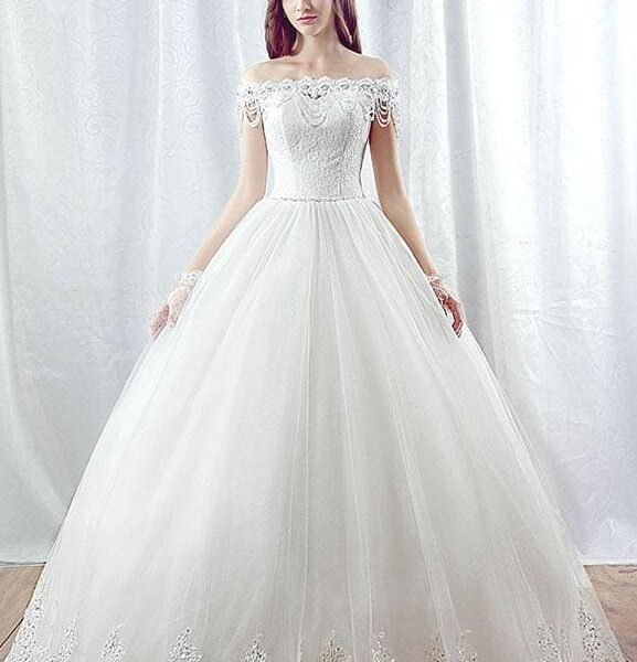 Lace Wedding Dress Ball Gown Maxi Bridal Dress Off The Shoulder Backless Beading Tiered Chains White Princess Bridal Gown