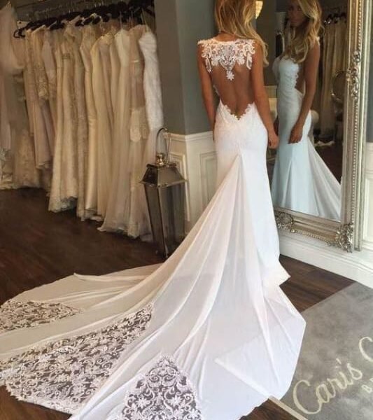Pretty Sheath Sleeveless Long Beach with Lace Wedding Dress