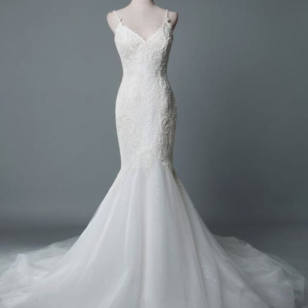 Simple Wedding Dress Lace V Neck Sleeveless Lace Mermaid Bridal Dresses With Train