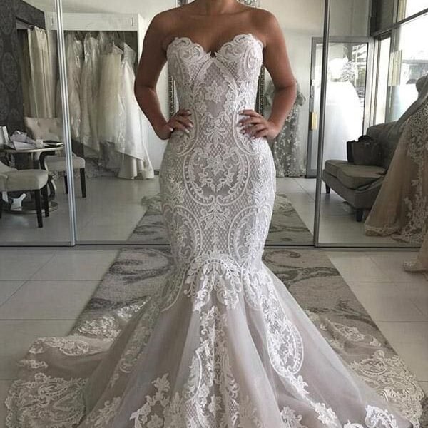 Sweetheart Lace Covered Button Mermaid Wedding Dresses with Lace