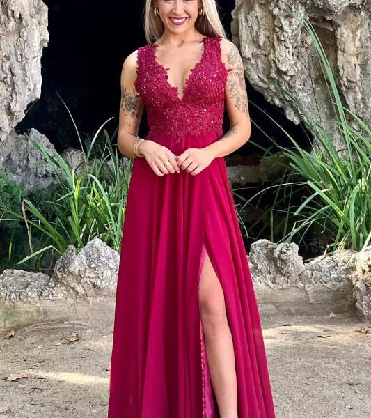 Vintage Red V-Neck Long Prom Dress with Split and Appliqu¨¦s