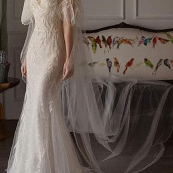 Wedding Dresses 2021 Sheath Sihouette Half Sleeve V Neck Floor Length Bamboo Leaf Lace Bridal Gown