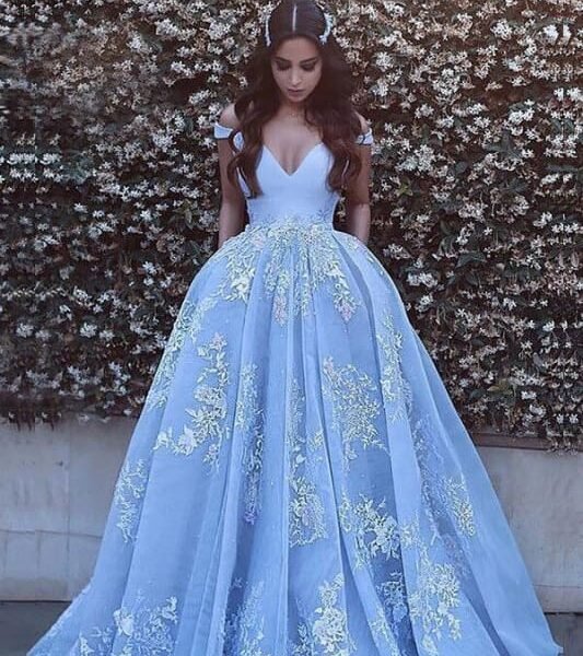 Applique Brush Train Blue Ball Gown Prom Dresses
