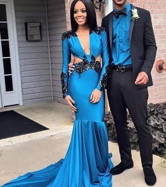 Elegant Long Sleeves Deep V Neck Mermaid Prom Dresses with Blace lace Appliques
