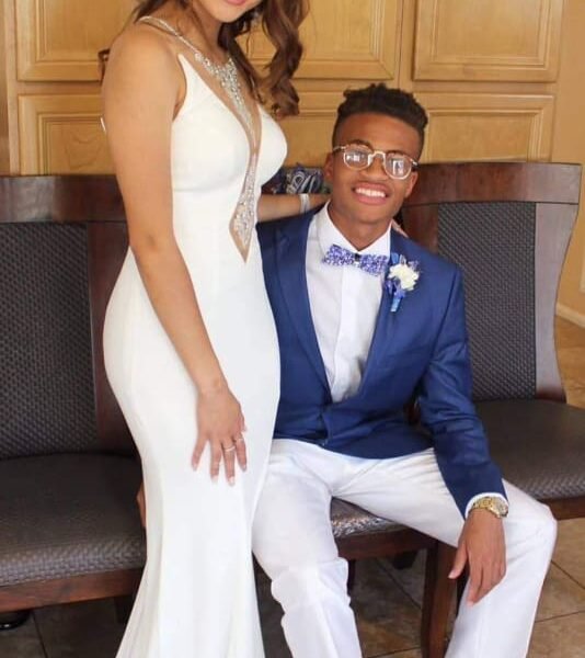 Fascinating Deep V-neck Sleeveless Mermaid Long Prom Dress
