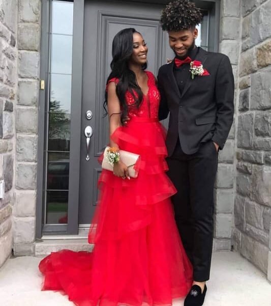 Graceful Red V Neck A Line Tulle Prom Dresses with Tulle