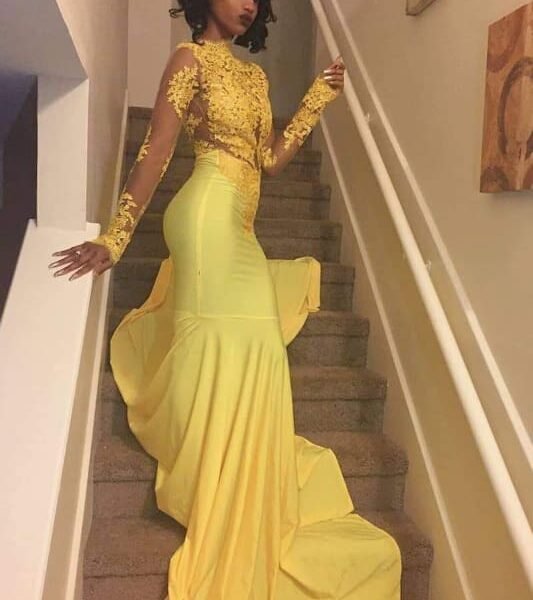 Wonderful Long Sleeve Lace Appliques Long Train Evening Gown